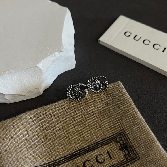 Gucci Threaded Stud Earrings - Picture 2 of 3